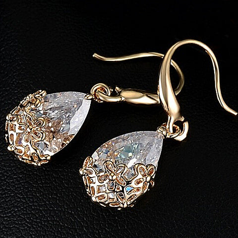 18k Gold Swarovski Crystal Drop Earrings