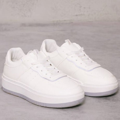 NWT PRETTY LITTLE THING - White Contrast Sole Chunky Platform Sneakers