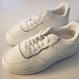 NWT PRETTY LITTLE THING - White Contrast Sole Chunky Platform Sneakers