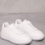 NWT PRETTY LITTLE THING - White Contrast Sole Chunky Platform Sneakers