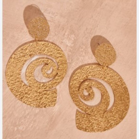 NWT Pretty Little Thing Gold Textured Swirl Disk Statement Earrings